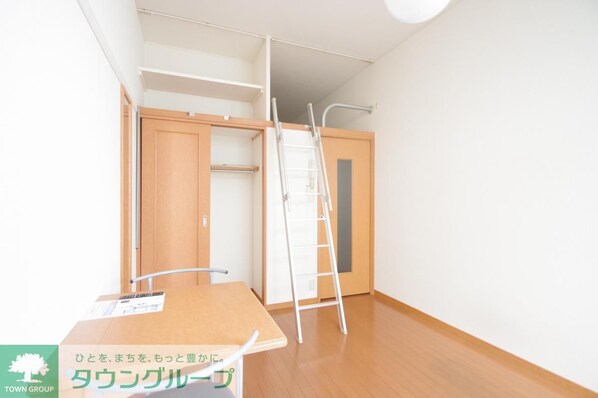 レオパレス寺台ロフトの物件内観写真